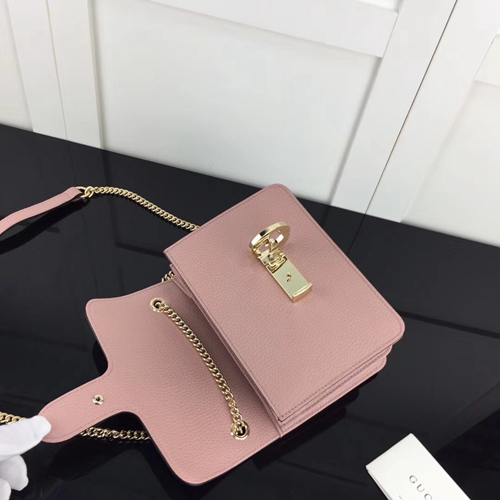 グッチバッグ素材ディテール